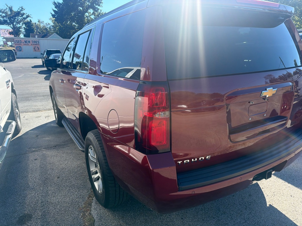Additional photo of vehicle.