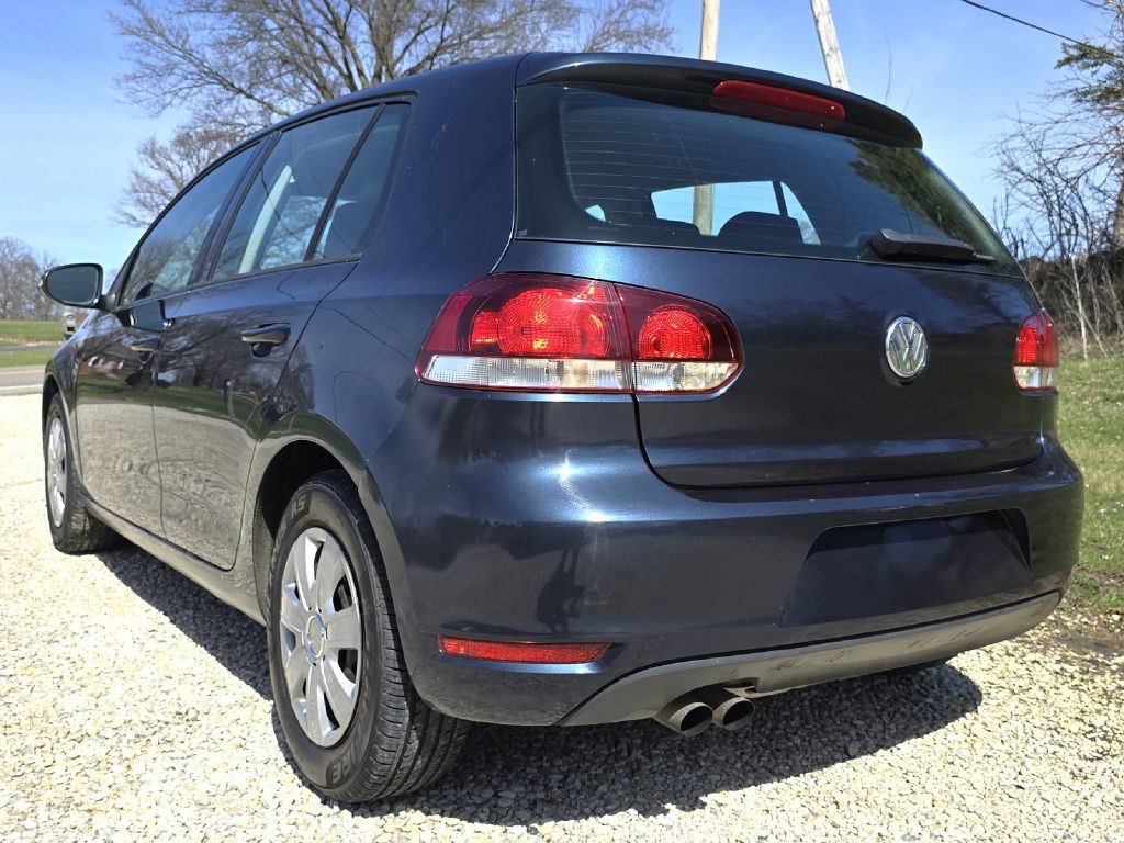 Photo 5 of this VOLKSWAGEN GOLF