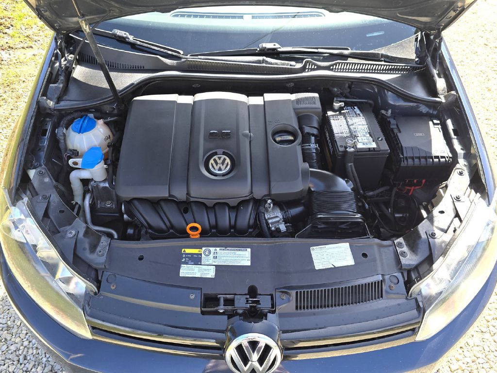 Photo 23 of this VOLKSWAGEN GOLF