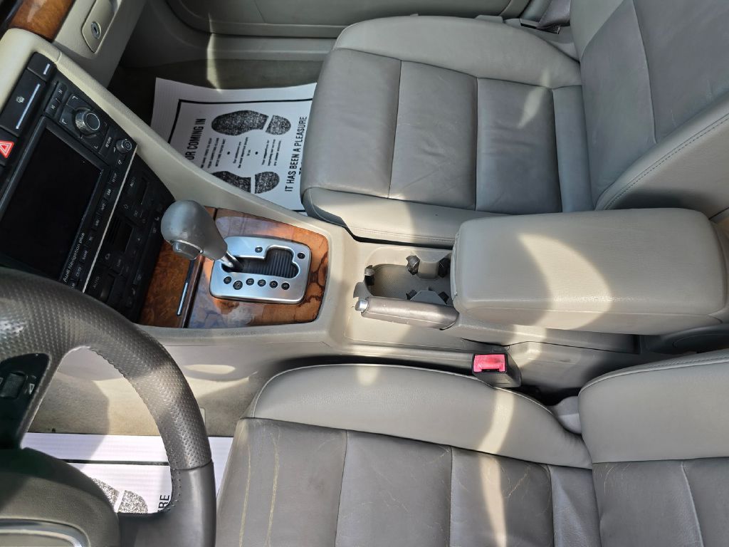 Photo 20 of this AUDI A4