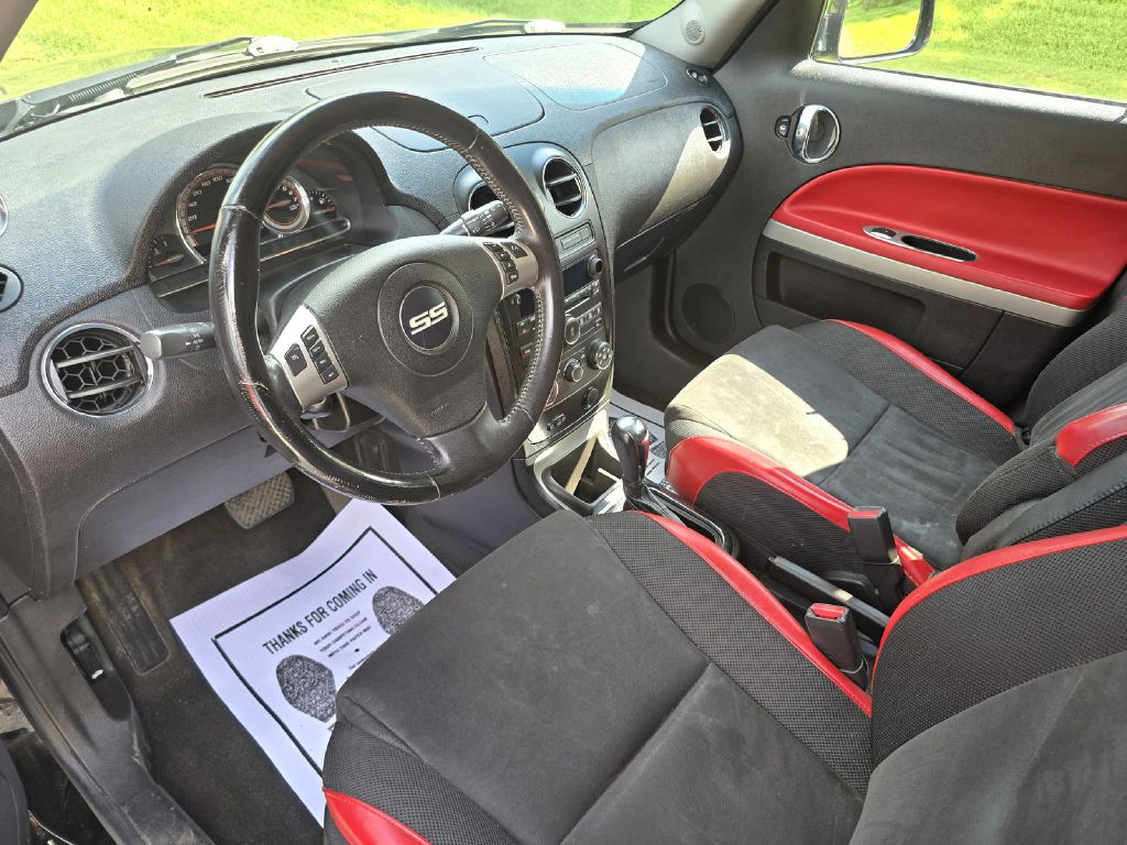 Photo 12 of this CHEVROLET HHR