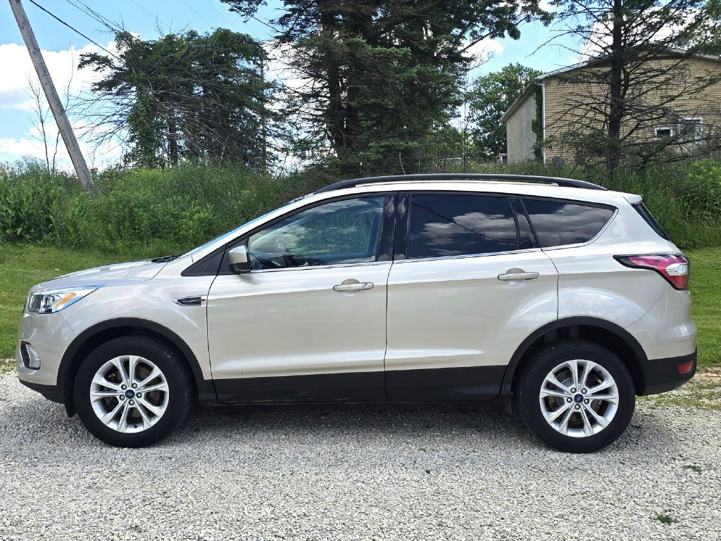 Photo 3 of this FORD ESCAPE