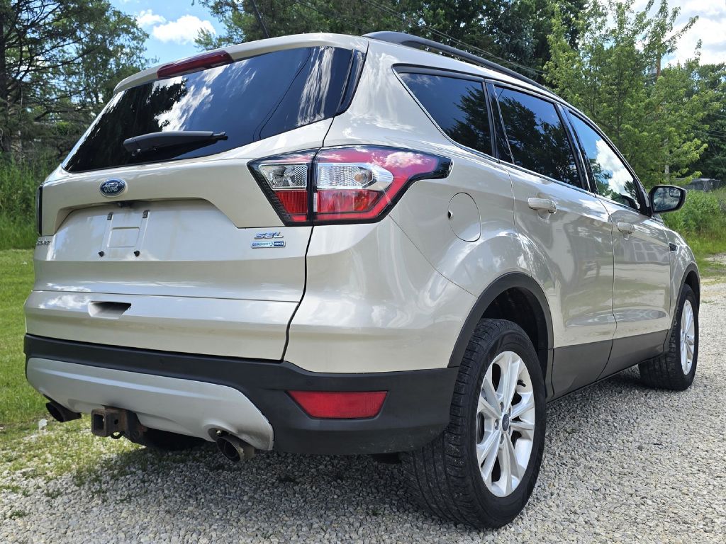 Photo 10 of this FORD ESCAPE