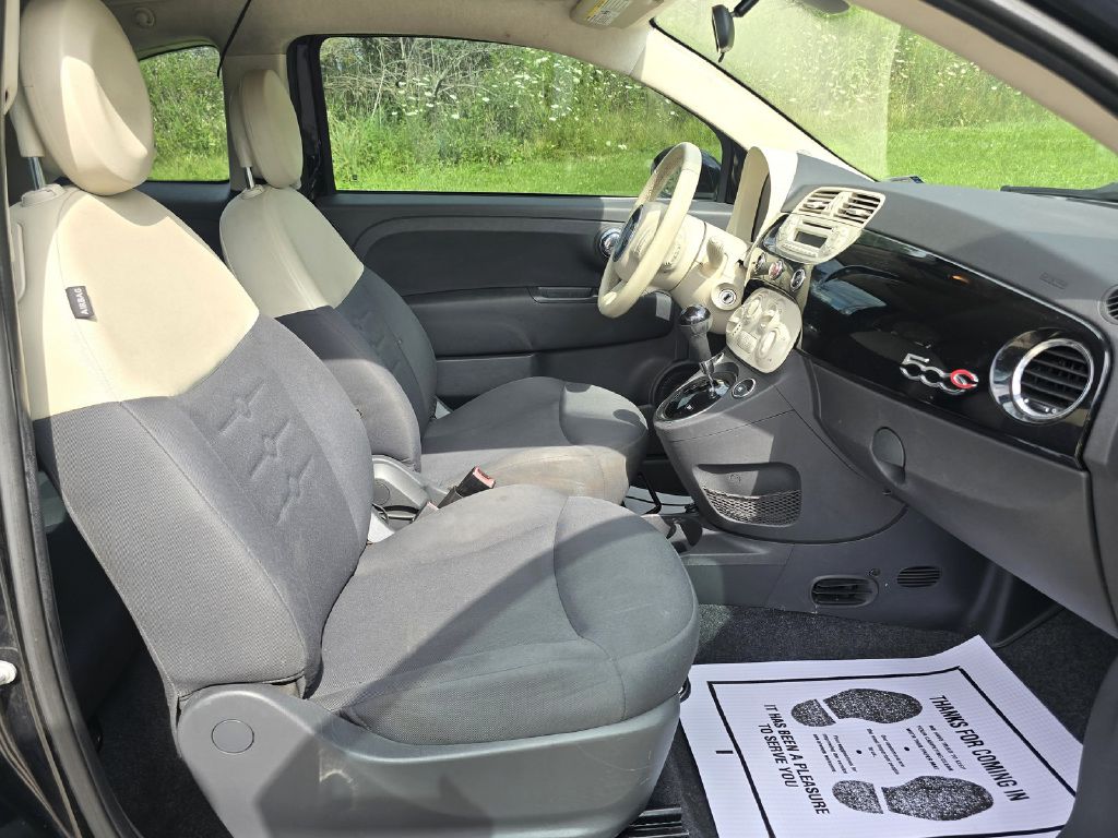 Photo 15 of this FIAT 500C