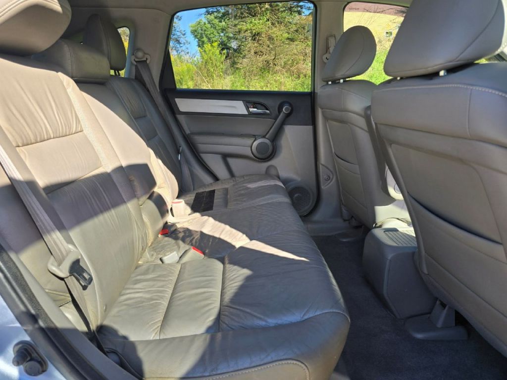 Photo 15 of this HONDA CR-V