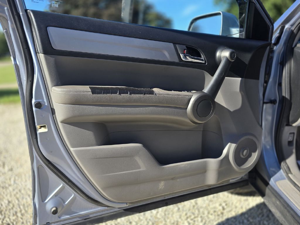 Photo 23 of this HONDA CR-V