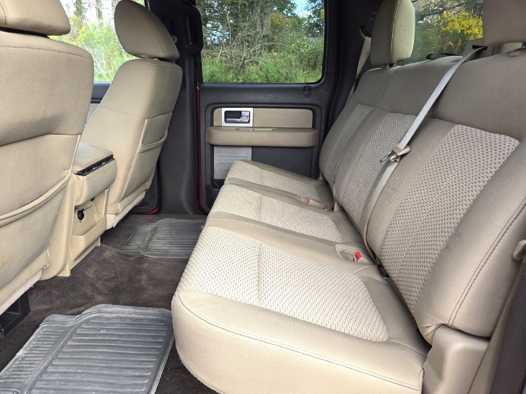 Photo 14 of this FORD F150
