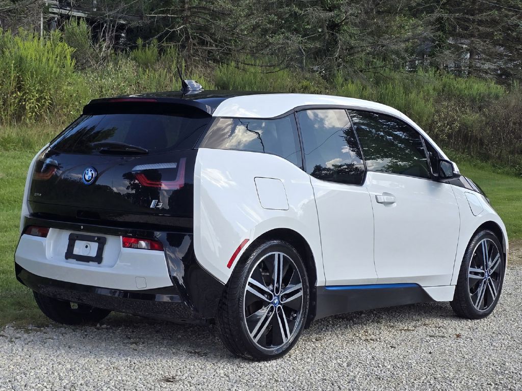 Photo 9 of this BMW I3