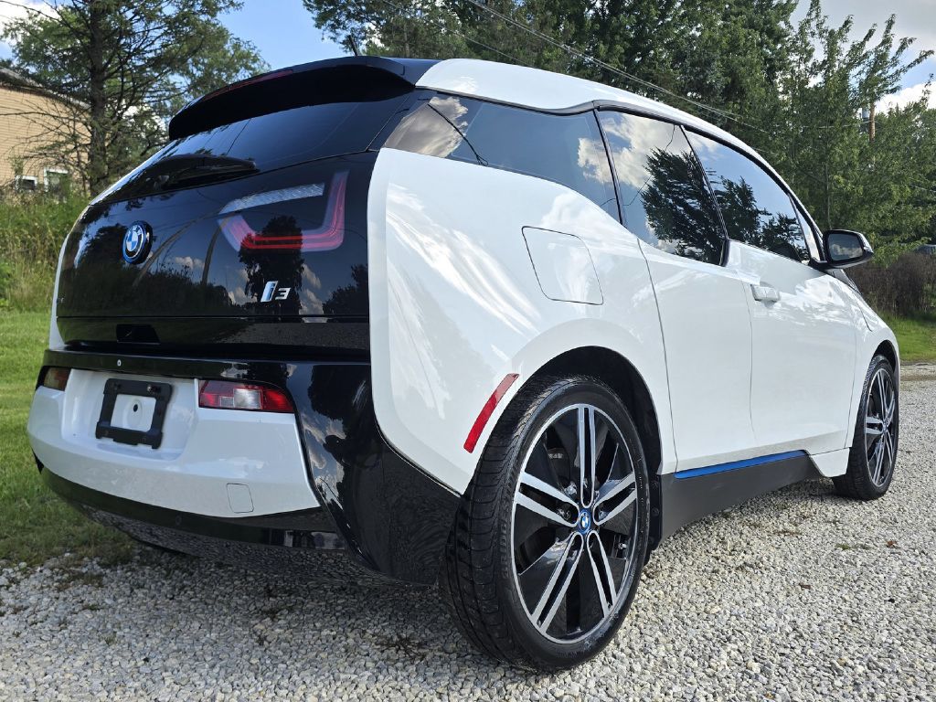 Photo 10 of this BMW I3