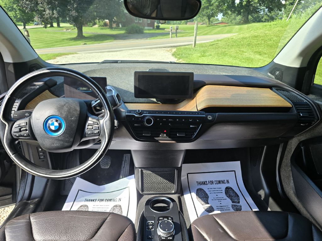 Photo 18 of this BMW I3