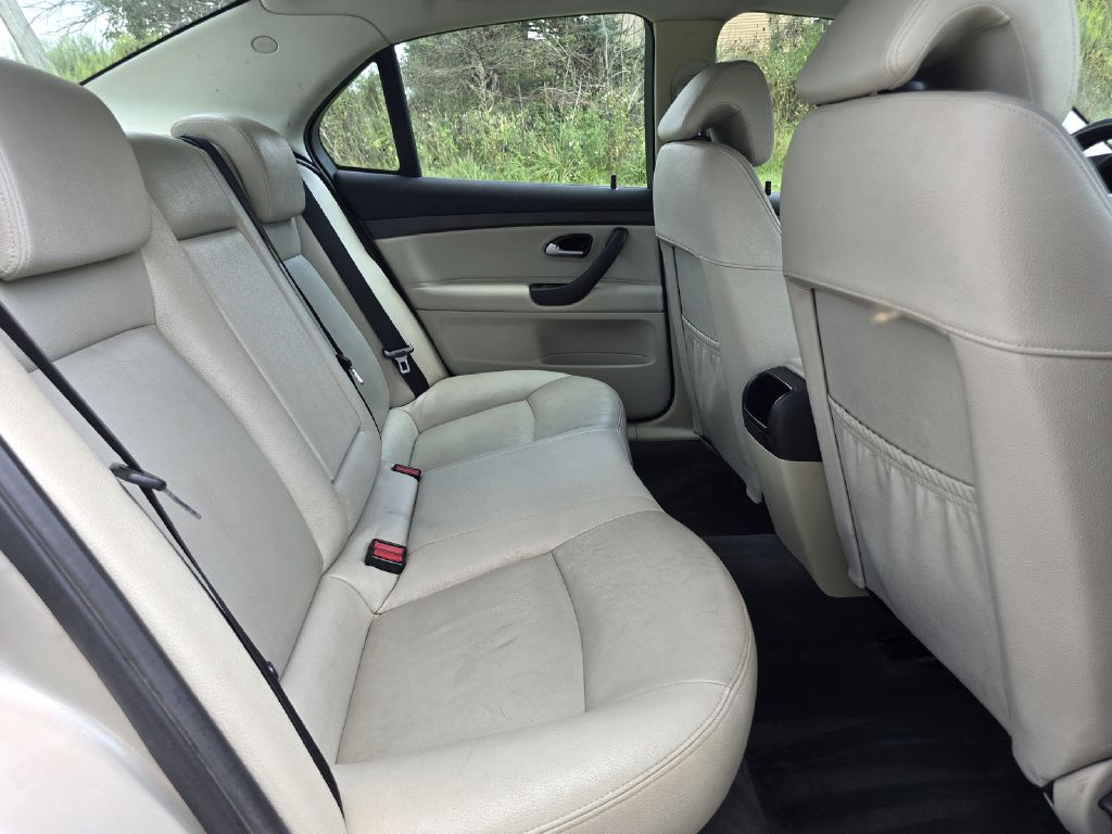 Photo 15 of this SAAB 9-3