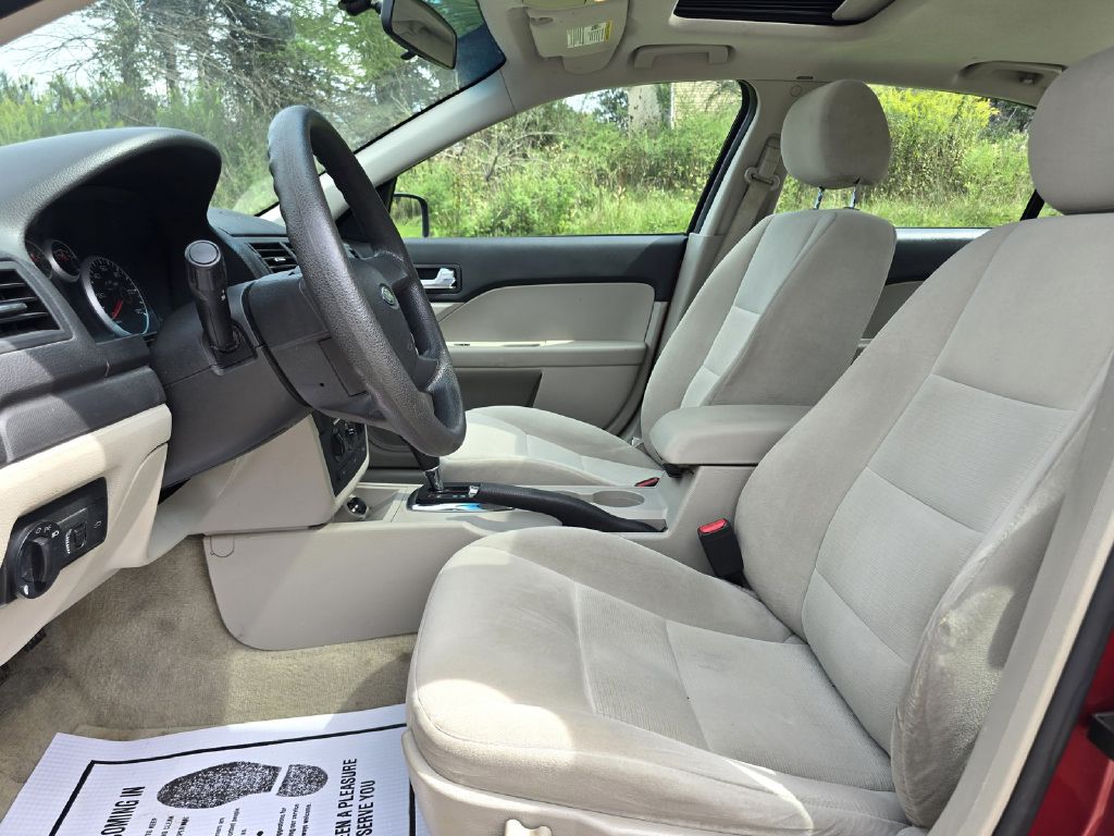 Photo 13 of this FORD FUSION