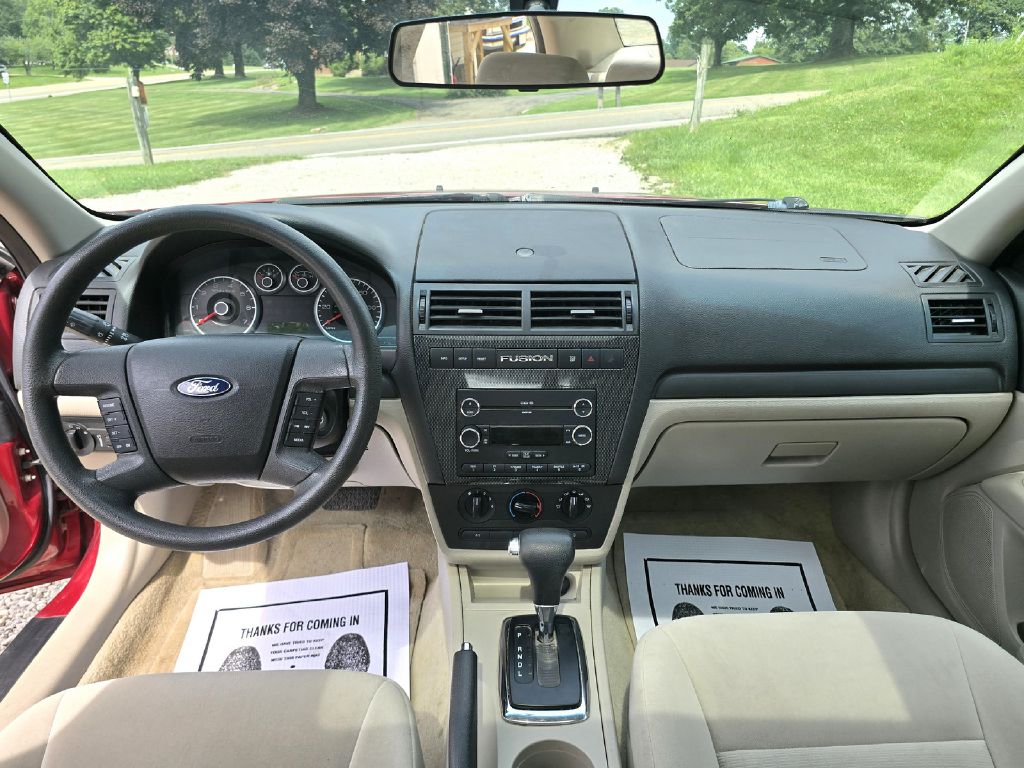 Photo 17 of this FORD FUSION