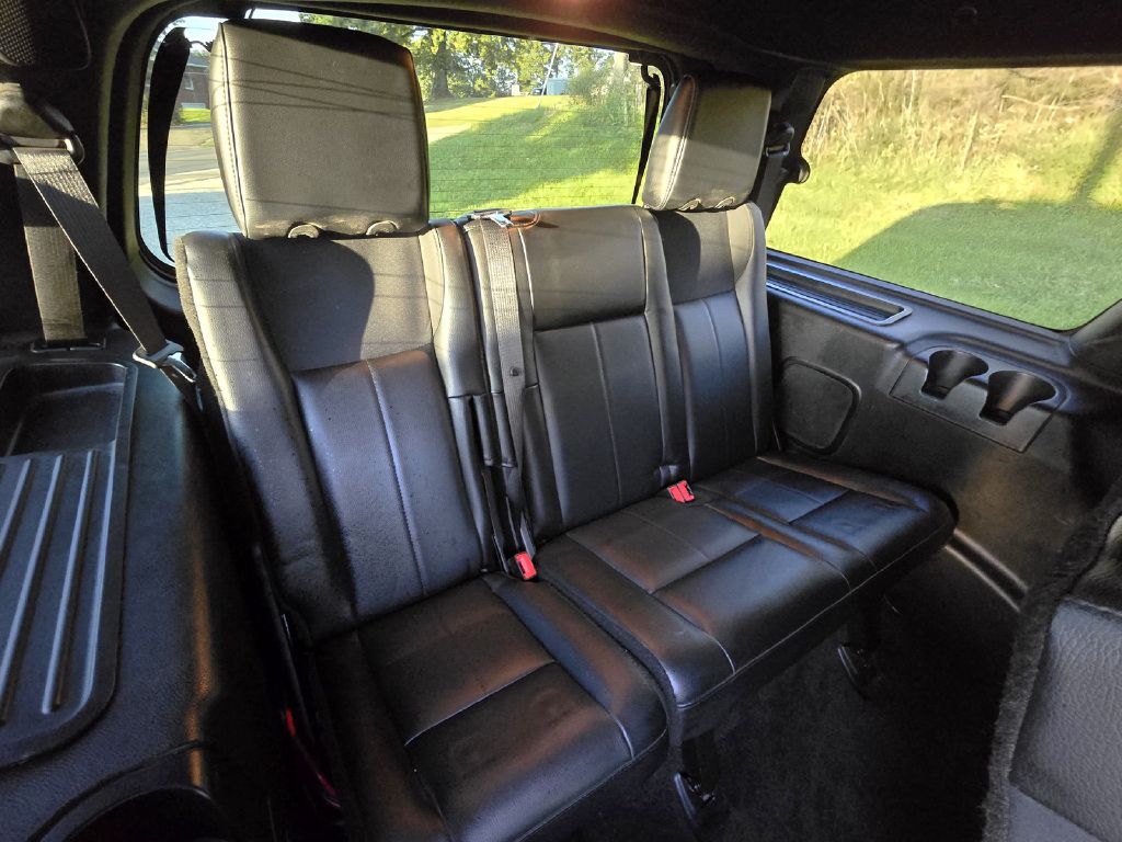 Photo 15 of this FORD EXPEDITION