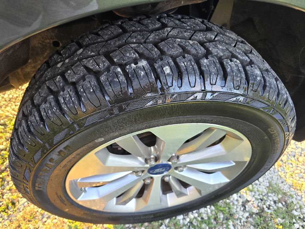 Photo 27 of this FORD EXPEDITION