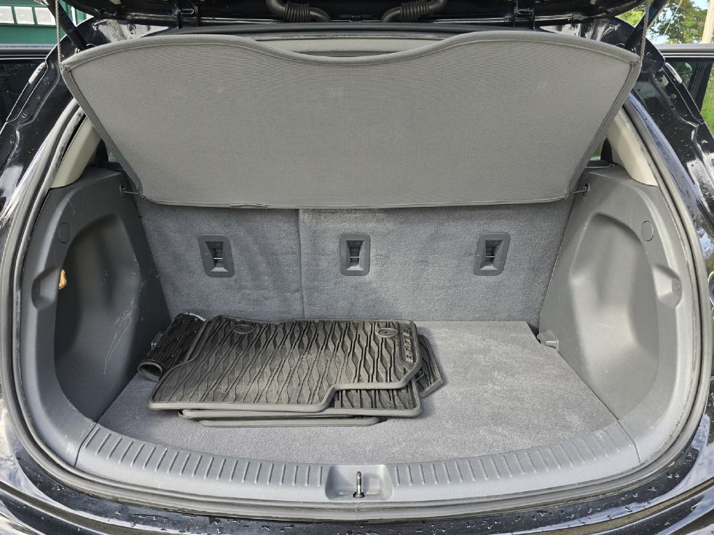 Photo 22 of this CHEVROLET BOLT EV