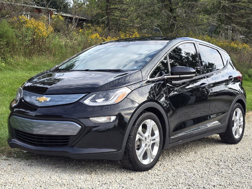 Photo 2 of this CHEVROLET BOLT EV