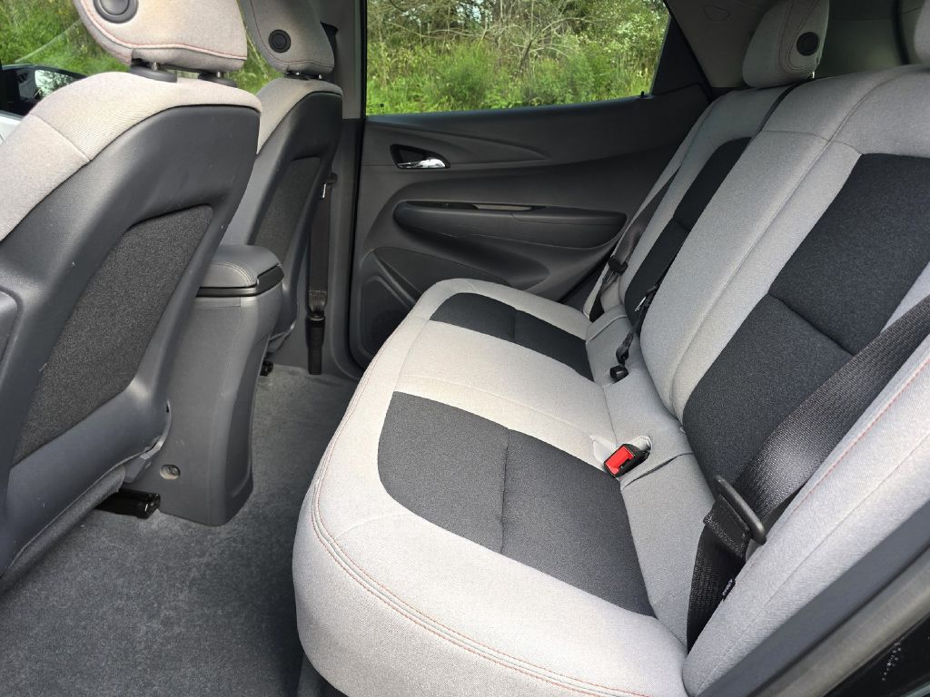 Photo 14 of this CHEVROLET BOLT EV