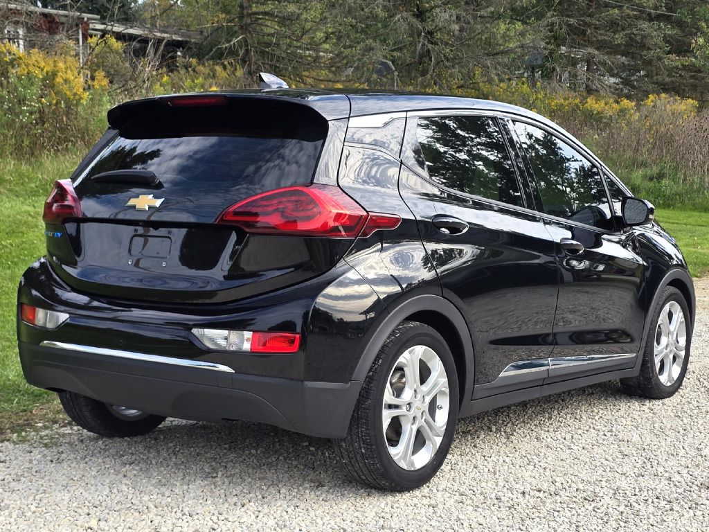 Photo 9 of this CHEVROLET BOLT EV