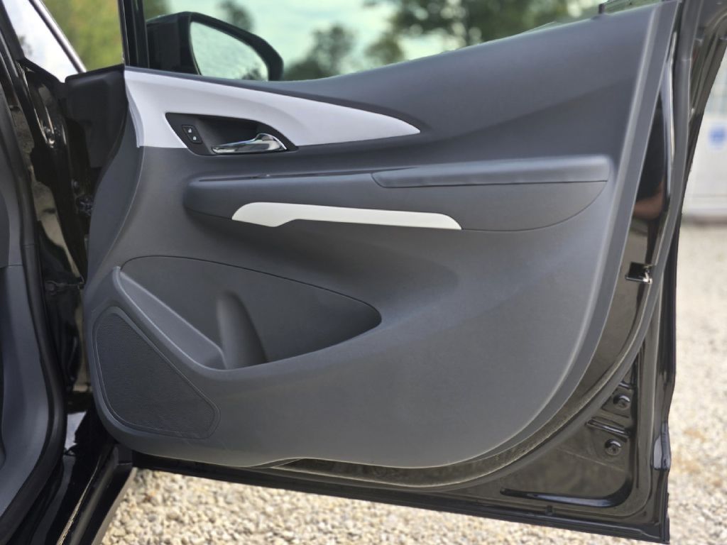 Photo 24 of this CHEVROLET BOLT EV