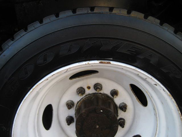 Photo 8 of this FORD F550