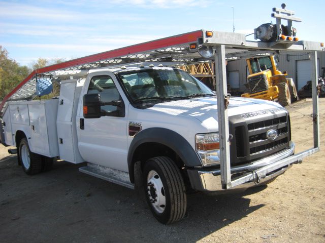 Photo 10 of this FORD F550