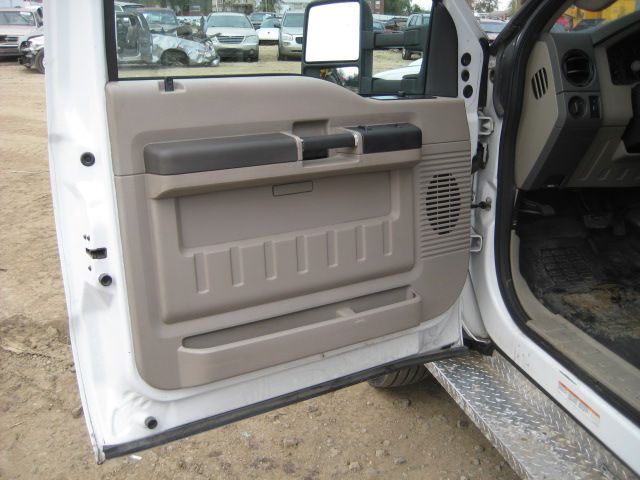 Photo 18 of this FORD F550