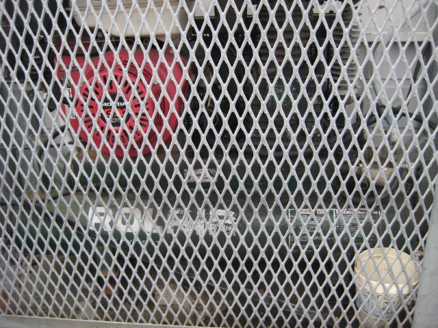 Photo 28 of this FORD F550