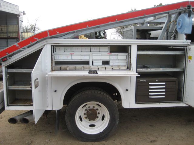 Photo 29 of this FORD F550
