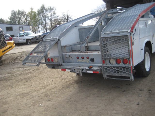 Photo 35 of this FORD F550