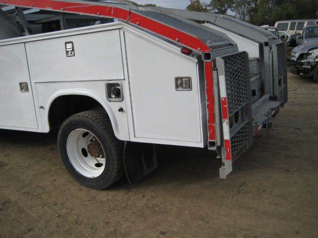 Photo 36 of this FORD F550