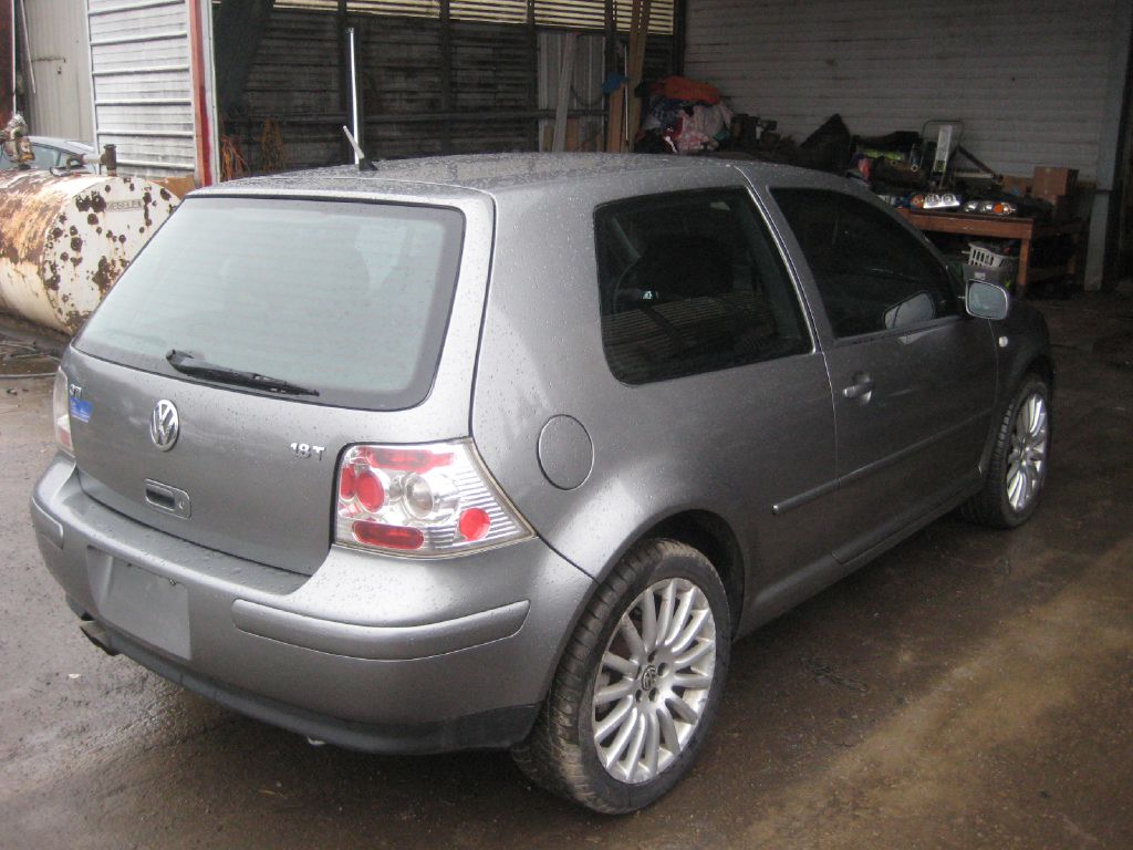 Photo 5 of this VOLKSWAGEN GTI