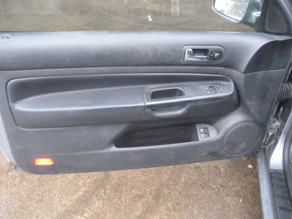 Photo 9 of this VOLKSWAGEN GTI