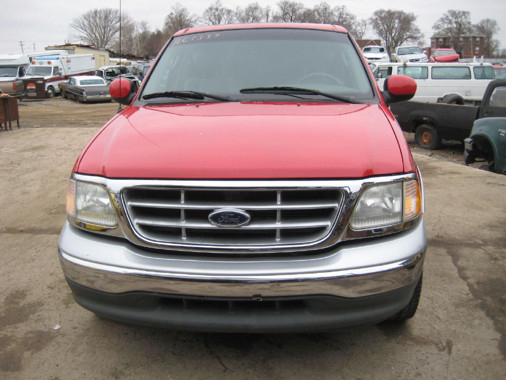 Photo 2 of this FORD F150