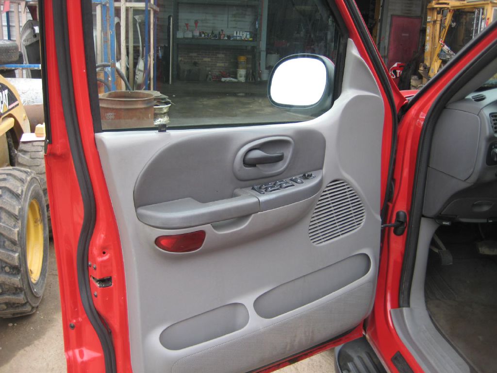 Photo 11 of this FORD F150