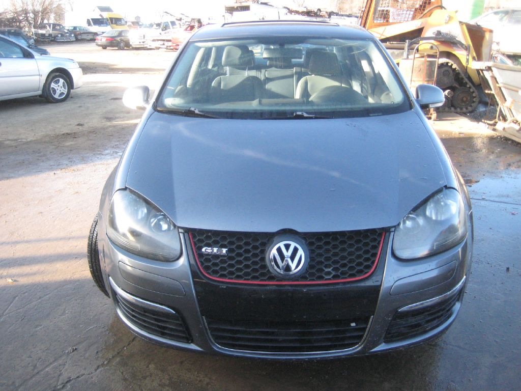 VOLKSWAGEN JETTA 2007 VOLKSWAGEN JETTA 3VWEF81K37M111956
