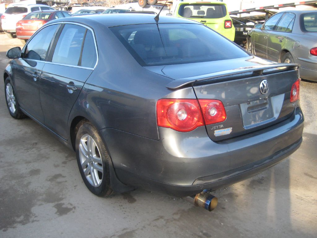 VOLKSWAGEN JETTA 2007 VOLKSWAGEN JETTA 3VWEF81K37M111956