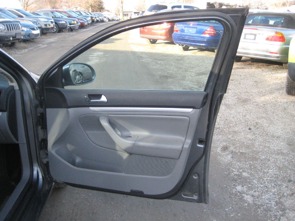 VOLKSWAGEN JETTA 2007 VOLKSWAGEN JETTA 3VWEF81K37M111956