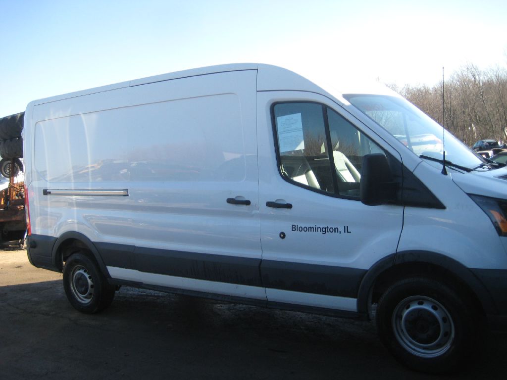 Photo 4 of this FORD TRANSIT
