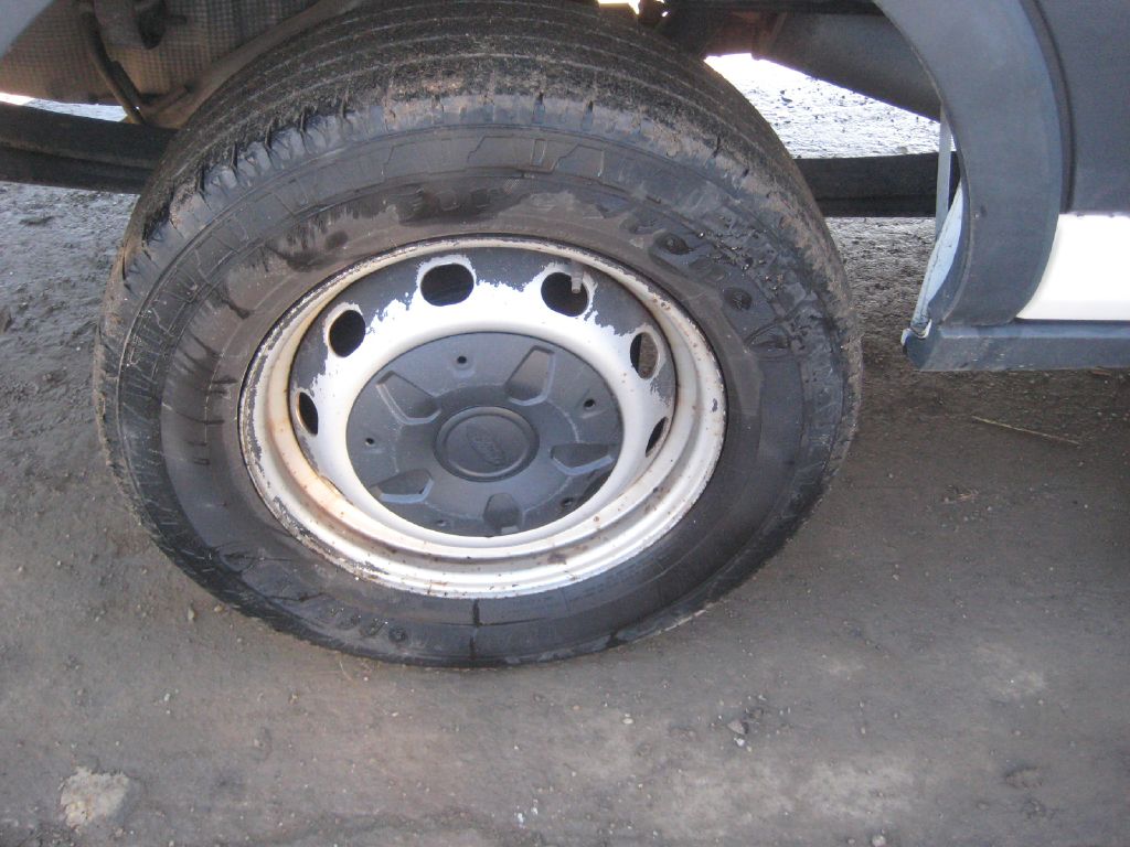 Photo 18 of this FORD TRANSIT