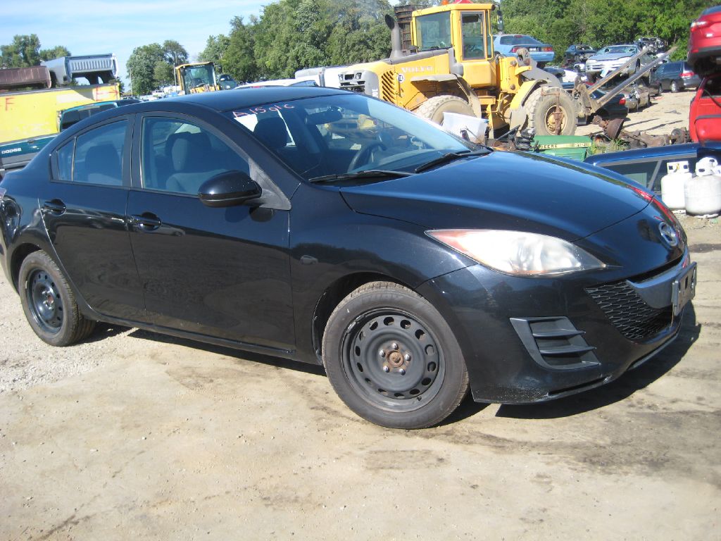 Photo 3 of this MAZDA 3
