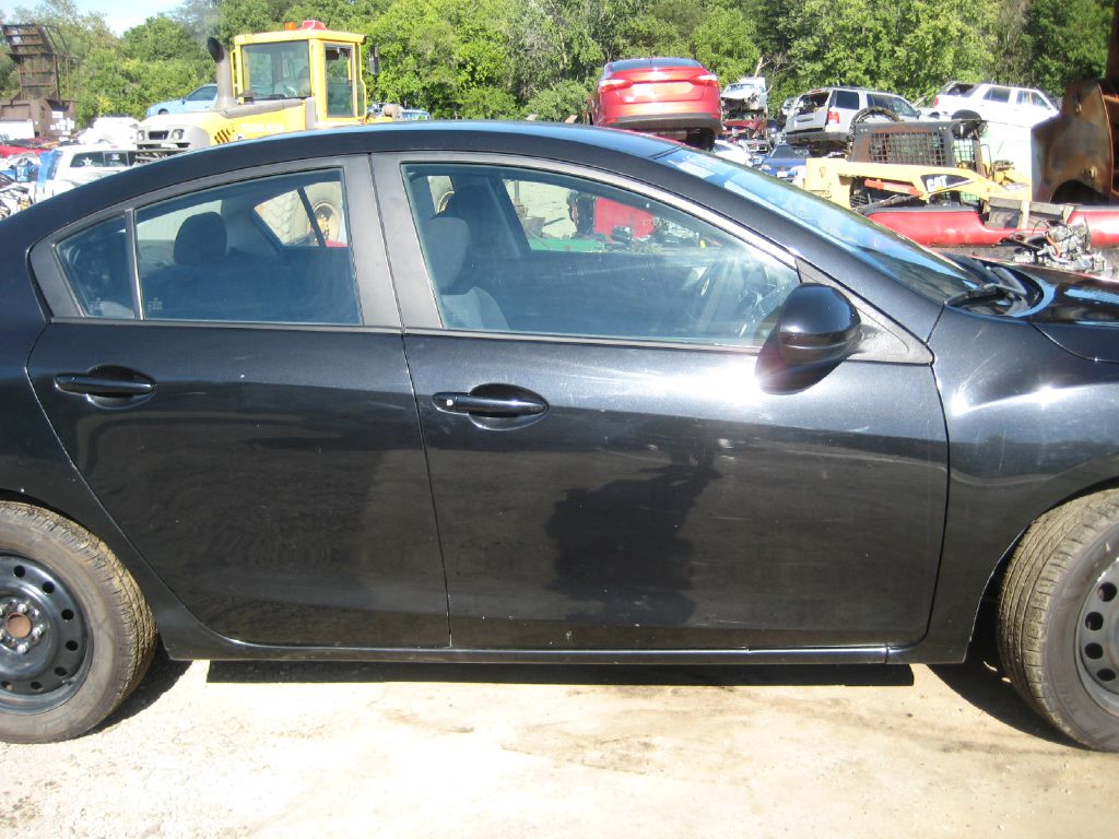 Photo 4 of this MAZDA 3