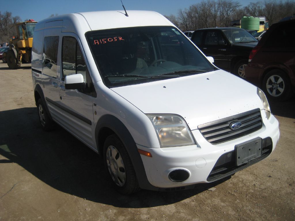 Photo 3 of this FORD TRANSIT CONNECT