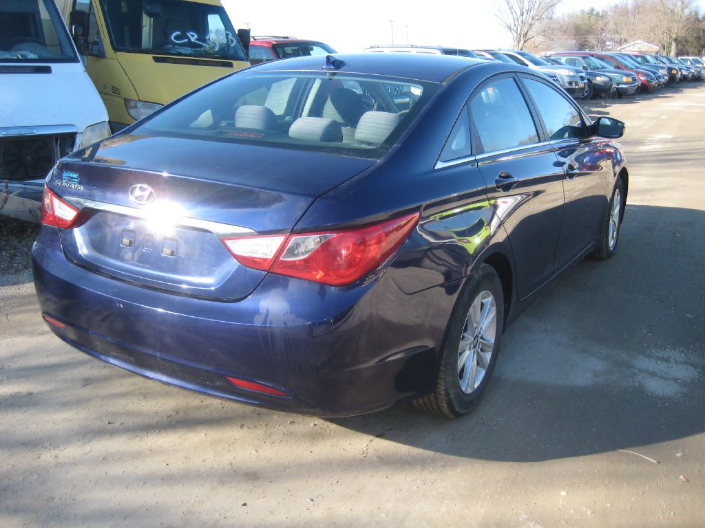 Photo 4 of this HYUNDAI SONATA