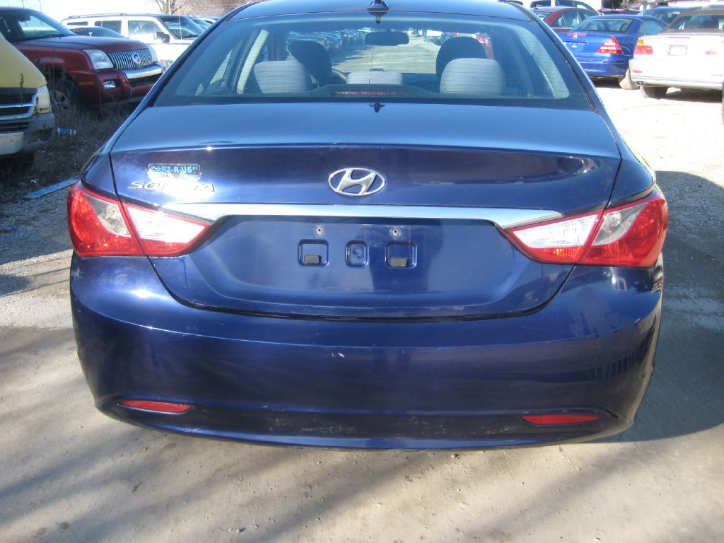 Photo 5 of this HYUNDAI SONATA