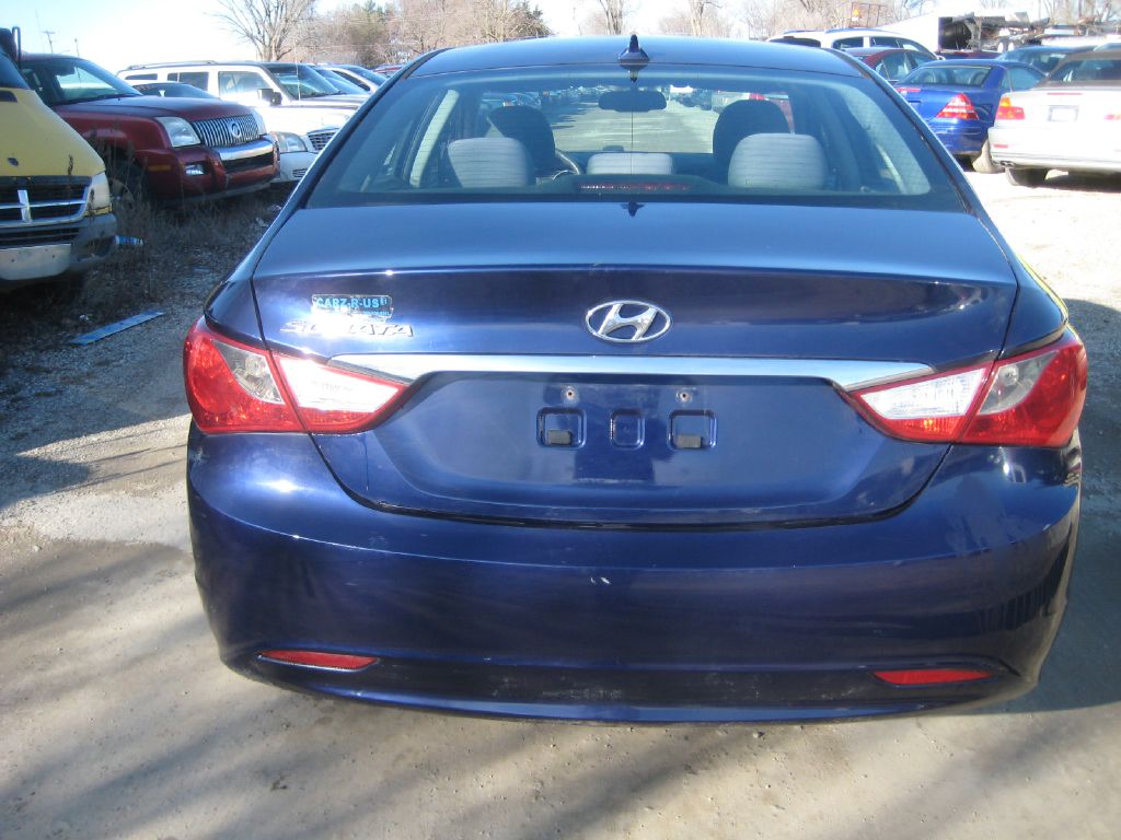 Photo 6 of this HYUNDAI SONATA