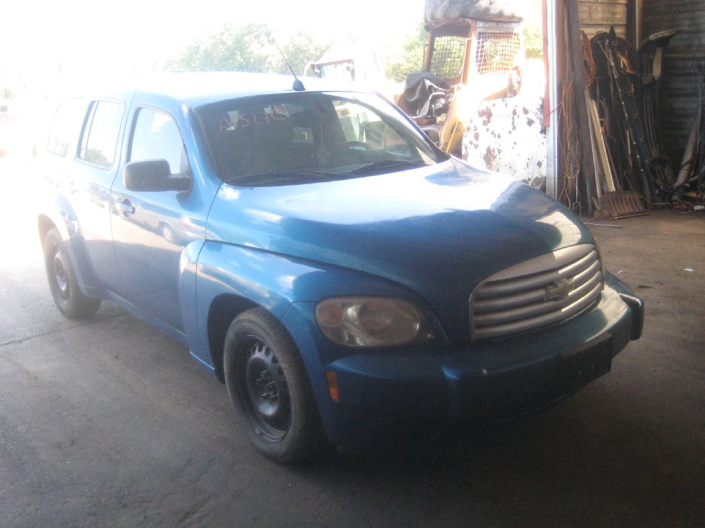Photo 3 of this CHEVROLET HHR