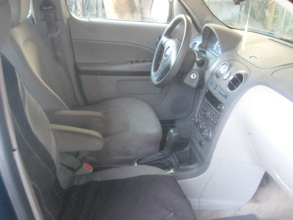 Photo 14 of this CHEVROLET HHR