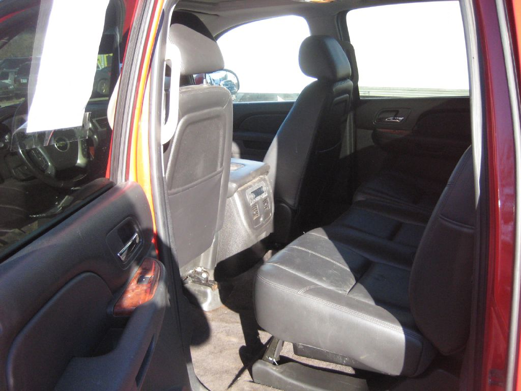 Photo 12 of this CHEVROLET AVALANCHE