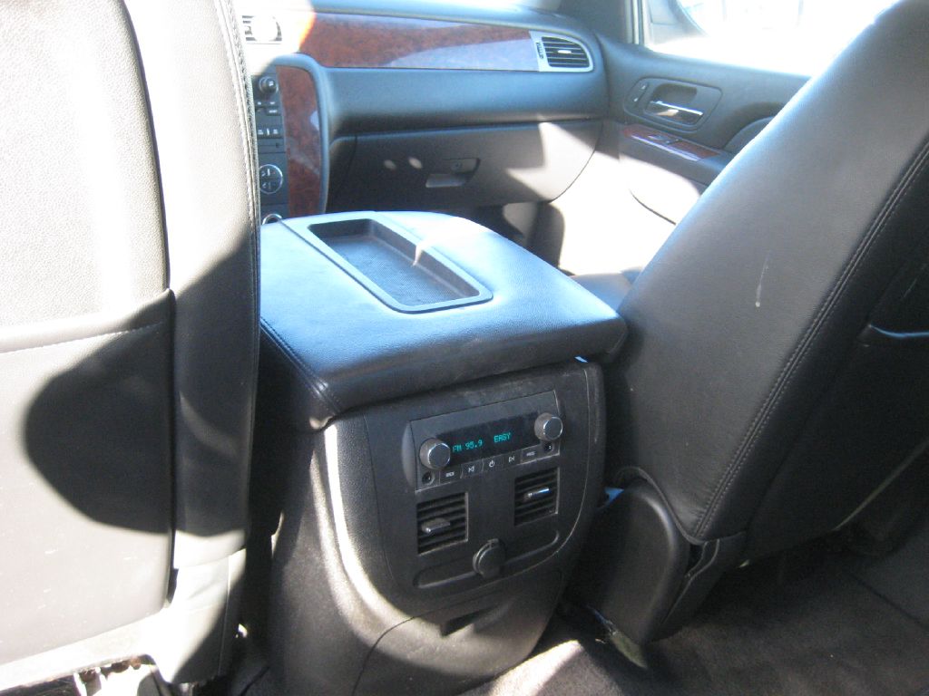 Photo 15 of this CHEVROLET AVALANCHE